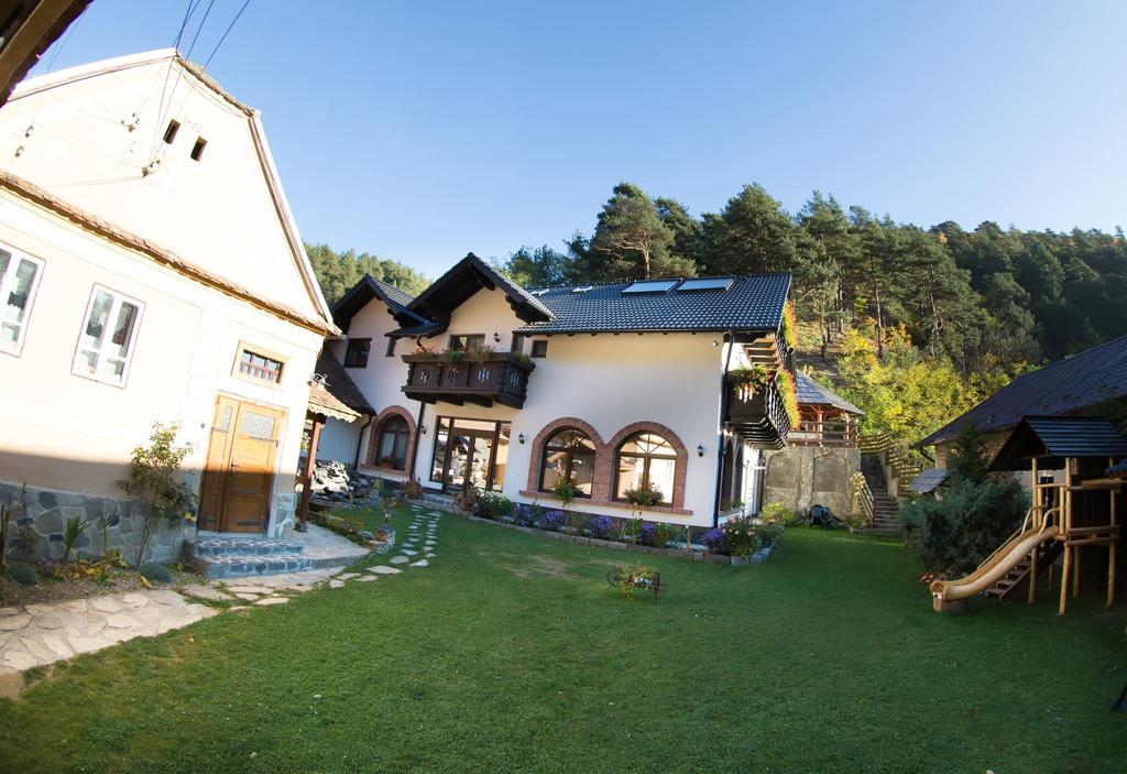 Hotel Casa Stefania Tălmaciu Exterior foto
